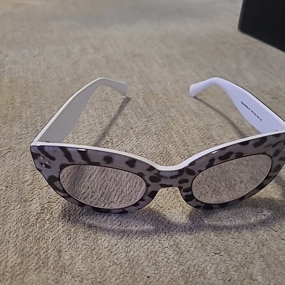 Zeelool Torres Cat Eye Gray Leopard Glasses FRAMES ONLY - Picture 3 of 8